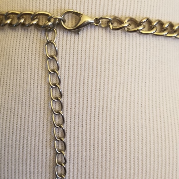 Multi Rhinestone Skull Fashion Necklace with Clasp - Picture 4 of 4